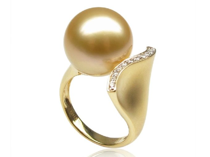 South Sea Pearl and Diamond Armelle Ring